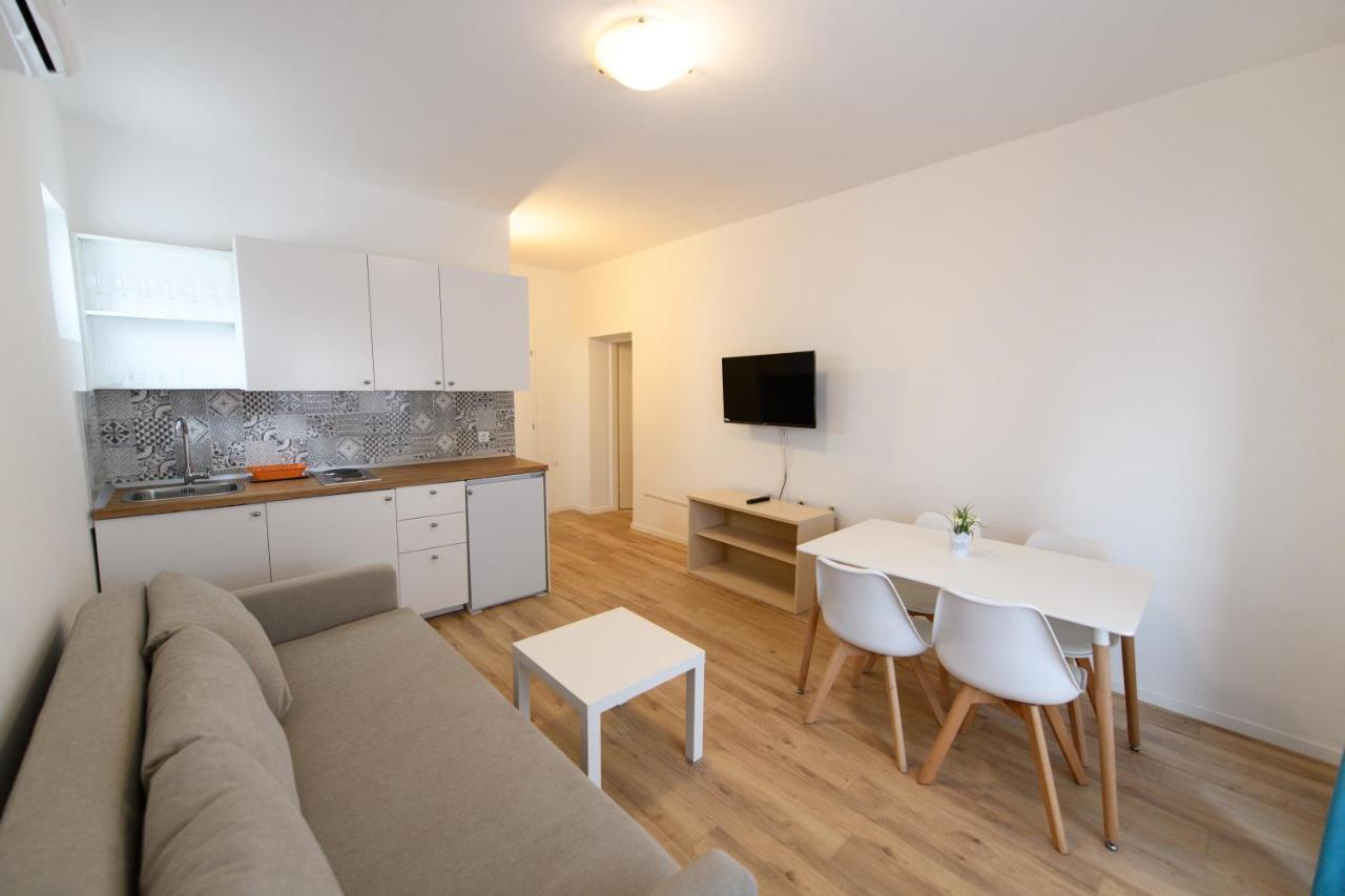 Cozy Beach Apartments มาคาร์สกา ภายนอก รูปภาพ